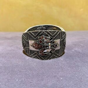 Fleur-de-lis Crystal cuff Bracelet